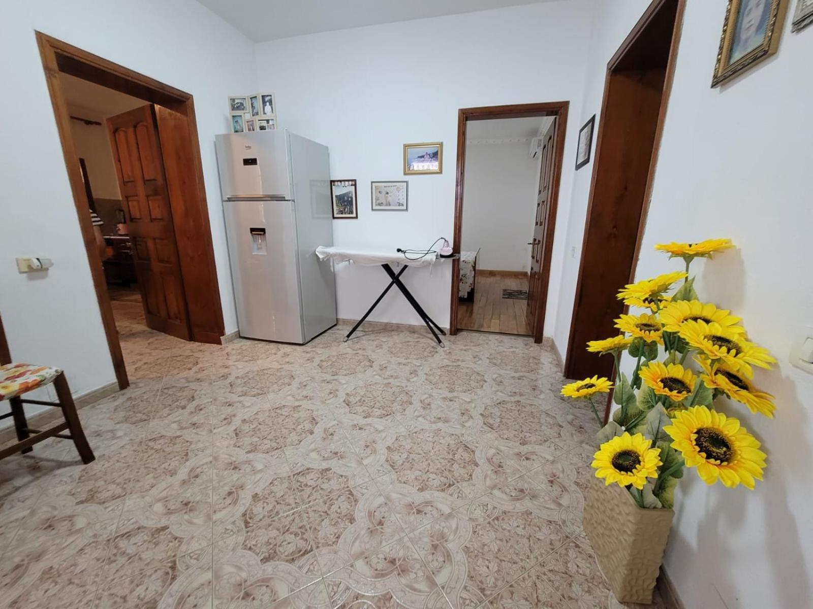 Private Room On A Shared Apartament Near Durres Beach Bagian luar foto